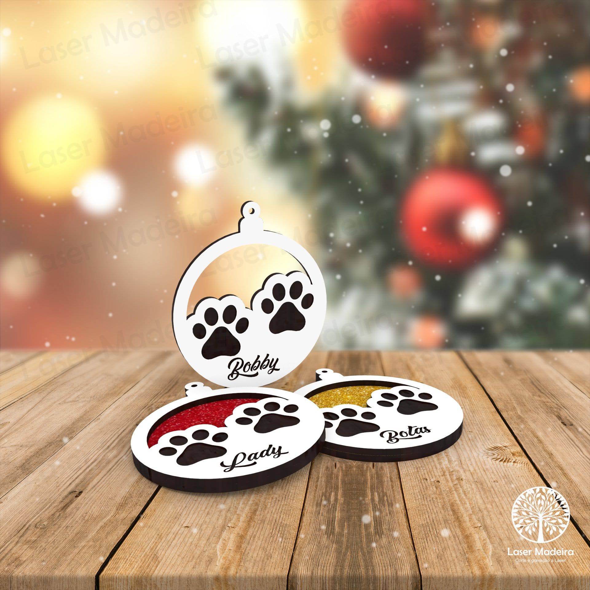 Bola de Natal Personalizada com Patinhas e nome - Modelo 1 - Laser Madeira